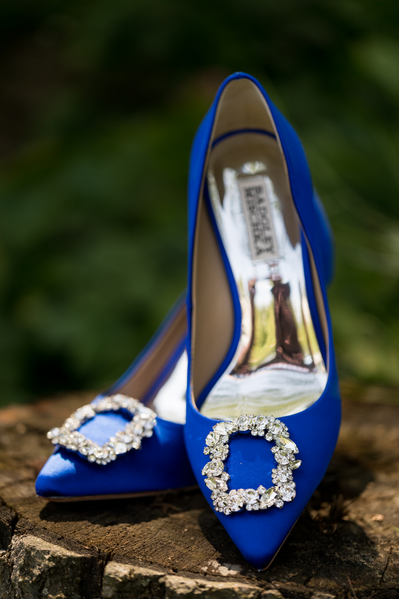 Bride's shoes on the wedding day